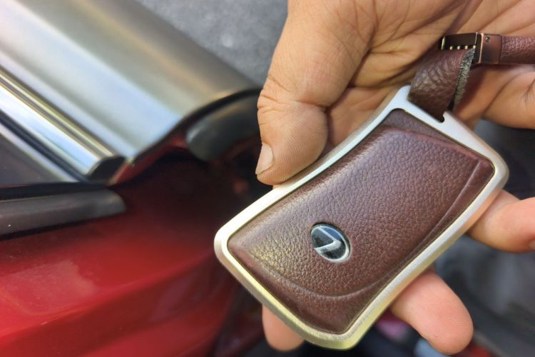 Used Lexus IS 2011 250 Sport Edition Vehicle Key
