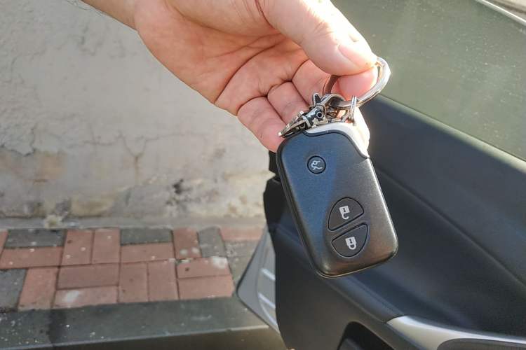 Used Lexus IS 2011 250 Sport Edition Vehicle Key