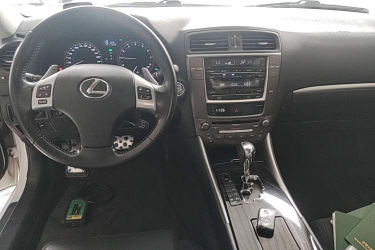 Used Lexus IS 2011 250 Sport Edition Center Console