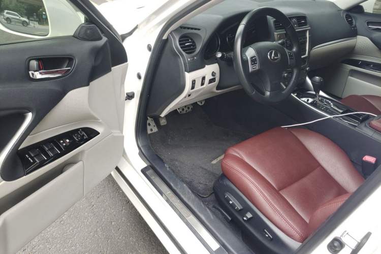 Used Lexus IS 2011 250 Sport Edition Driver Seat