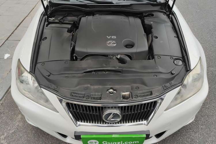 Used Lexus IS 2011 250 Sport Edition Engine Bay
