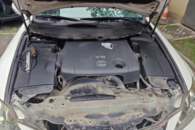 Used Lexus IS 2011 250 Sport Edition Engine Bay