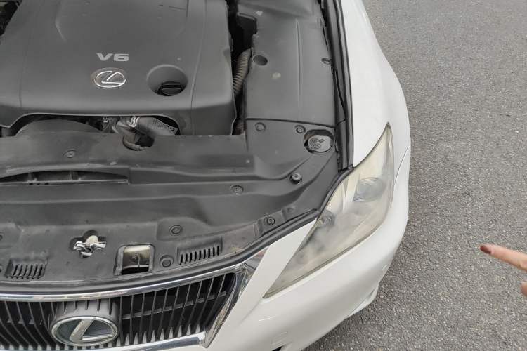 Used Lexus IS 2011 250 Sport Edition Engine Bay Left