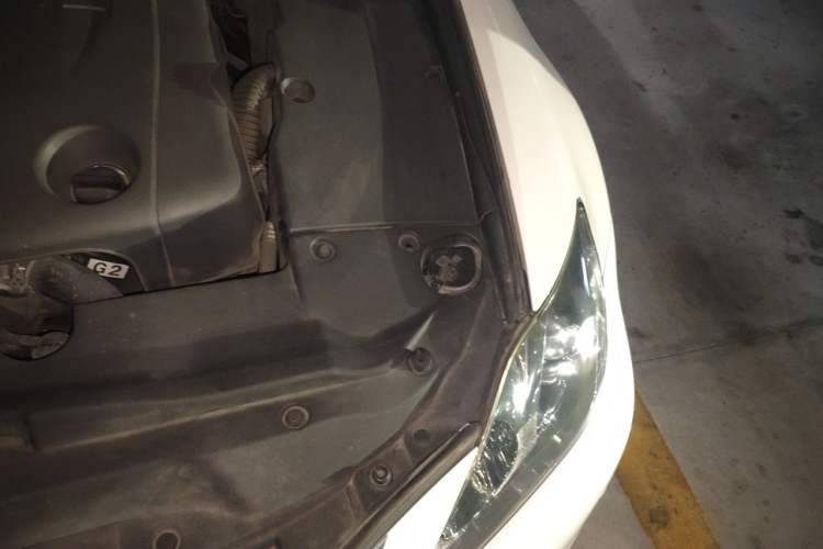 Used Lexus IS 2011 250 Sport Edition Engine Bay Left