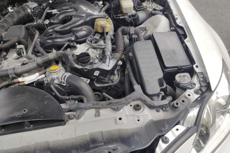 Used Lexus IS 2011 250 Sport Edition Engine Bay Left