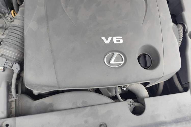 Used Lexus IS 2011 250 Sport Edition Engine Bay