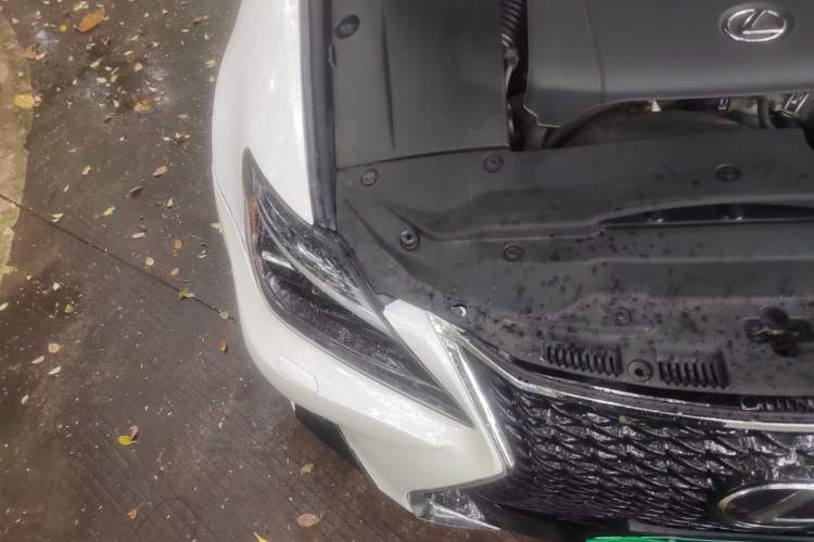 Used Lexus IS 2011 250C Engine Bay Right