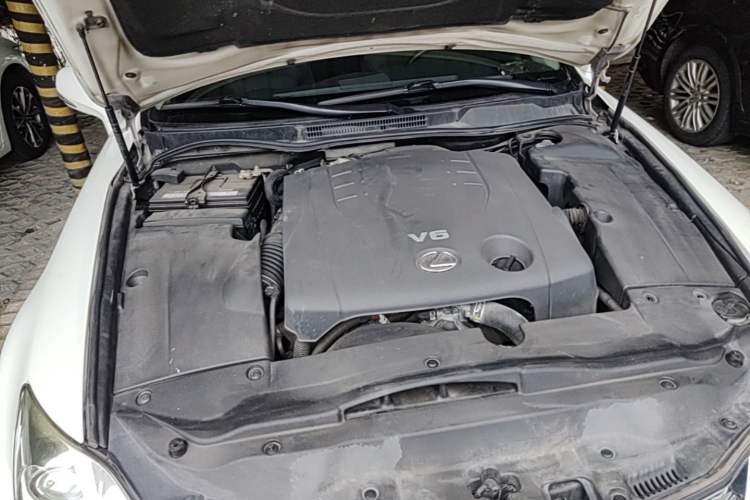 Used Lexus IS 2011 250 Sport Edition Engine Bay Right