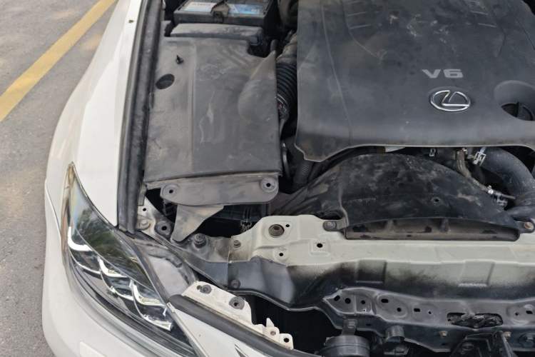 Used Lexus IS 2011 250 Sport Edition Engine Bay Right