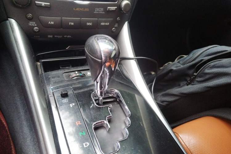 Used Lexus IS 2011 250C Gear Lever