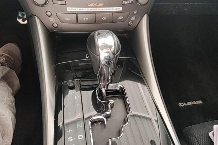 Used Lexus IS 2011 250 Sport Edition Gear Lever