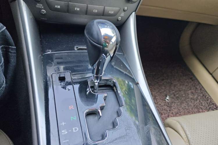 Used Lexus IS 2011 250 Sport Edition Gear Lever