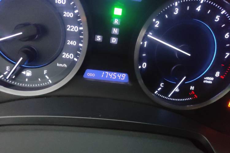 Used Lexus IS 2011 250 Sport Edition Odometer Close Up