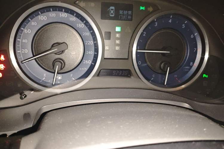 Used Lexus IS 2011 250 Sport Edition Odometer Close Up