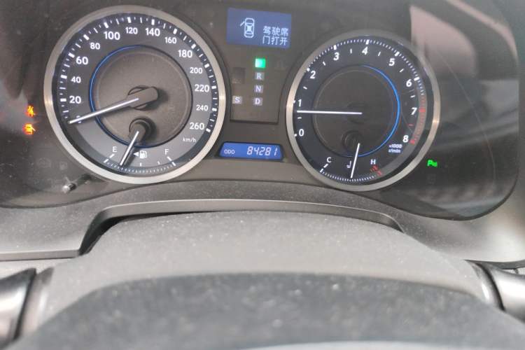 Used Lexus IS 2011 250 Elite Edition Odometer Close Up