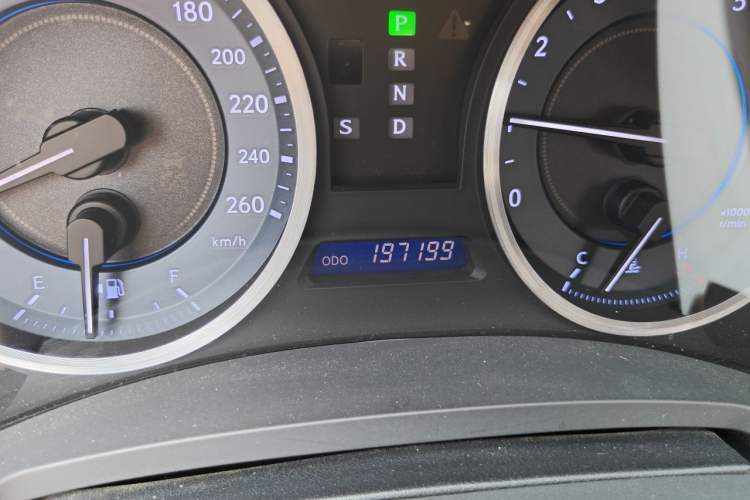 Used Lexus IS 2011 250 Elite Edition Odometer Close Up