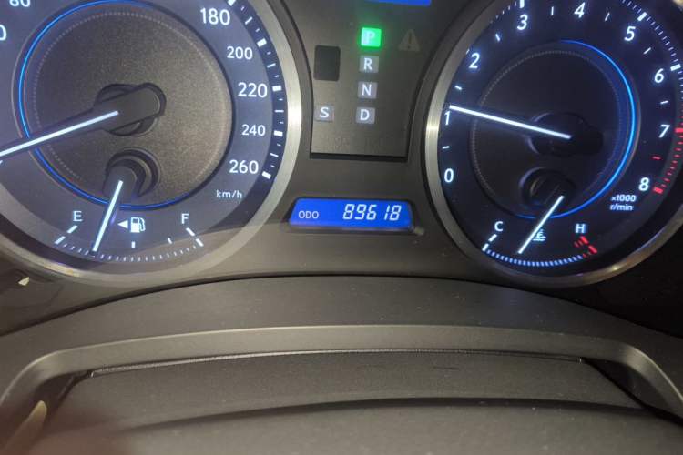 Used Lexus IS 2011 250 Windstorm Edition Odometer Close Up