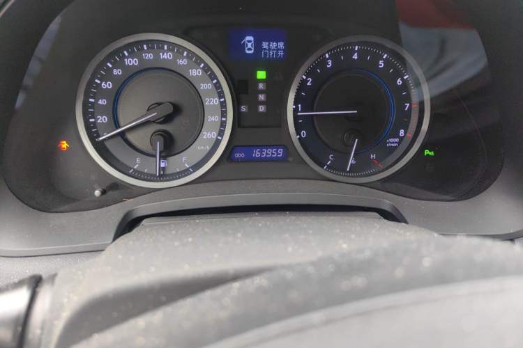 Used Lexus IS 2011 250 Sport Edition Odometer Close Up