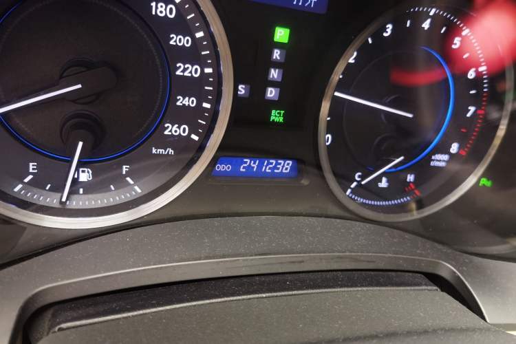 Used Lexus IS 2011 250 Sport Edition Odometer Close Up