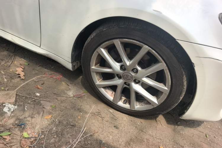 Used Lexus IS 2011 250 Sport Edition Right Front Wheel Hub
