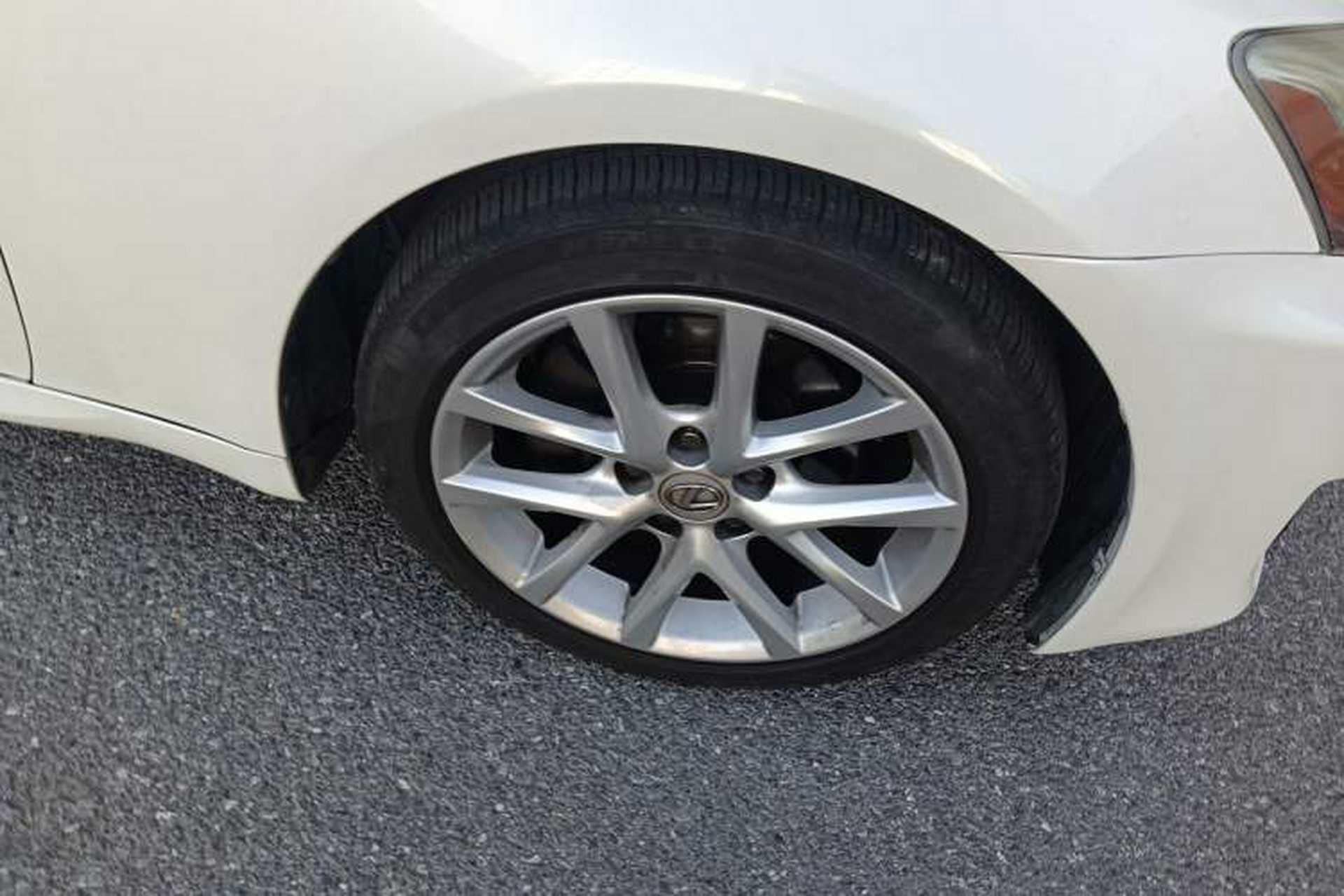 Used Lexus IS 2011 250 Sport Edition Right Front Wheel Hub