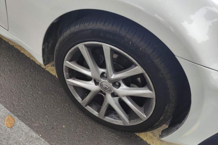 Used Lexus IS 2011 250 Sport Edition Right Front Wheel Hub
