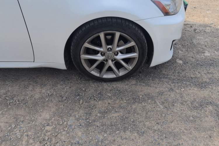 Used Lexus IS 2011 250 Sport Edition Right Front Wheel Hub