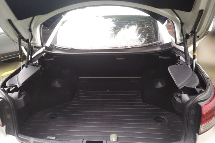 Used Lexus IS 2011 250C Trunk