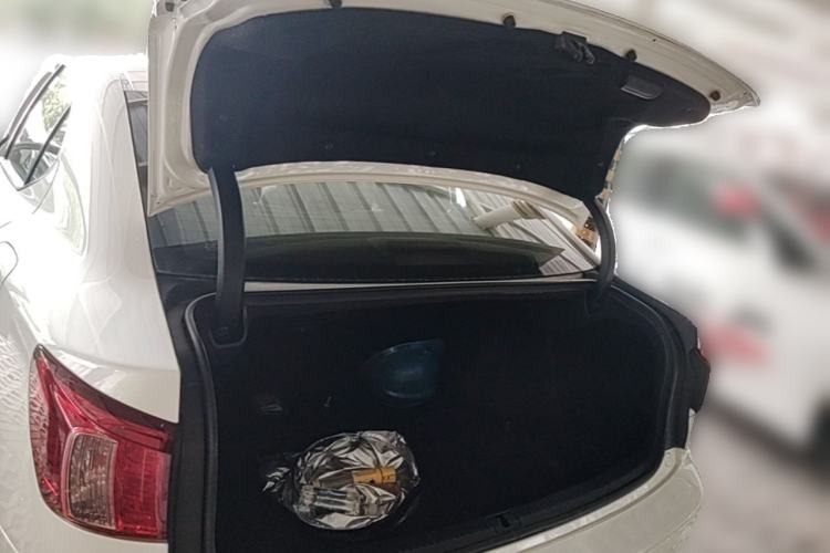 Used Lexus IS 2011 250 Sport Edition Trunk
