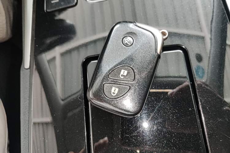 Used Lexus IS 2011 250 Sport Edition Vehicle Key