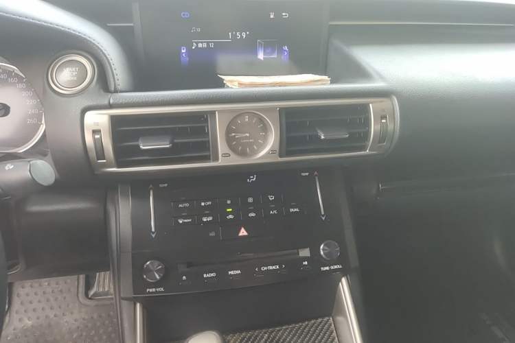 Used Lexus IS 2013 250 Leading Edition Audio And AC Panel