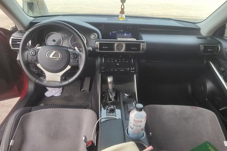 Used Lexus IS 2013 250 Leading Edition Center Console