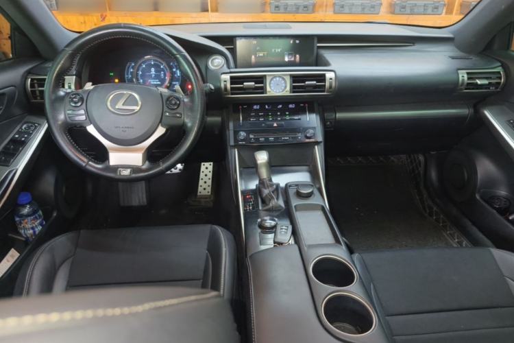 Used Lexus IS 2013 250 F SPORT Center Console