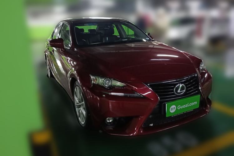 Used Lexus IS 2013 250 Leading Edition Front Right 45 Deg