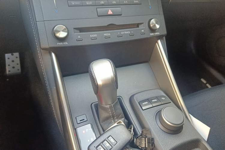Used Lexus IS 2013 250 F SPORT Gear Lever