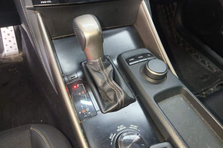 Used Lexus IS 2013 250 F SPORT Gear Lever
