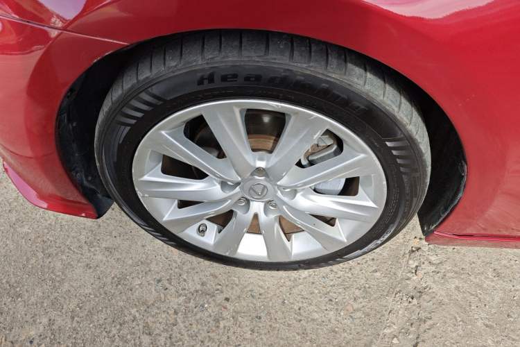 Used Lexus IS 2013 250 F SPORT Left Front Wheel Hub