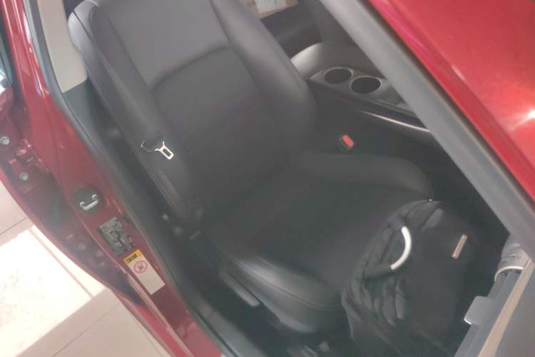 Used Lexus IS 2013 250 Leading Edition Right Front Seat