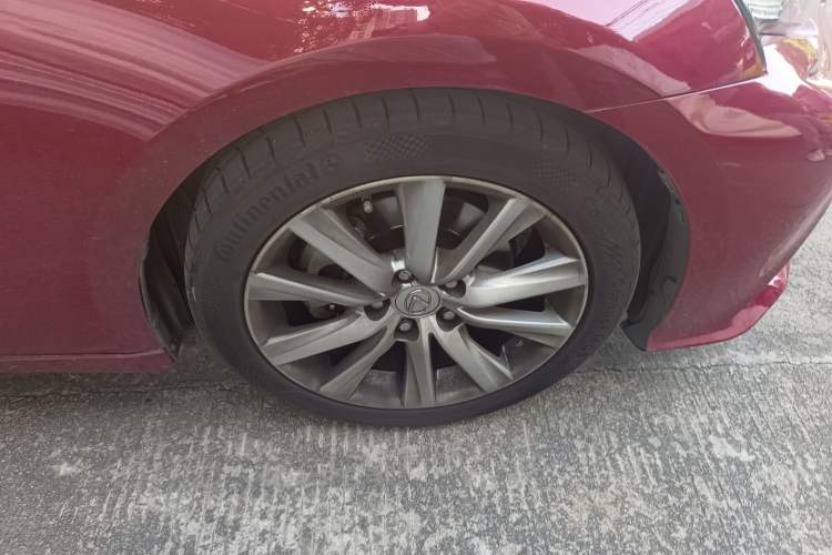 Used Lexus IS 2013 250 F SPORT Right Front Wheel Hub