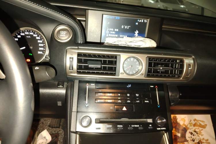 Used Lexus IS 2013 250 Leading Edition Audio And AC Panel
