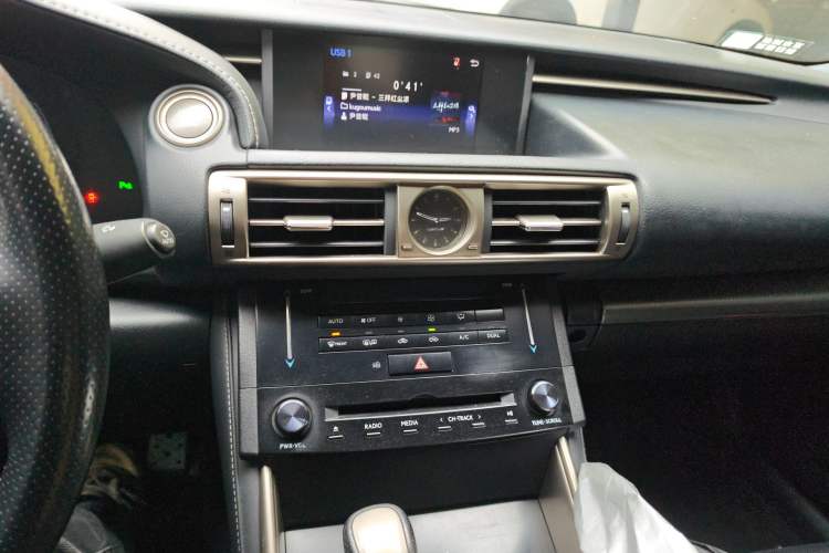 Used Lexus IS 2013 250 F SPORT Audio And AC Panel