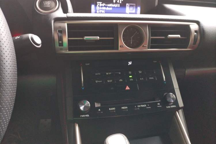 Used Lexus IS 2013 250 F SPORT Audio And AC Panel