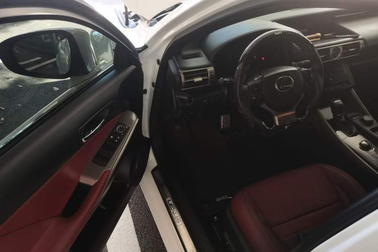 Used Lexus IS 2013 250 F SPORT Driver Seat
