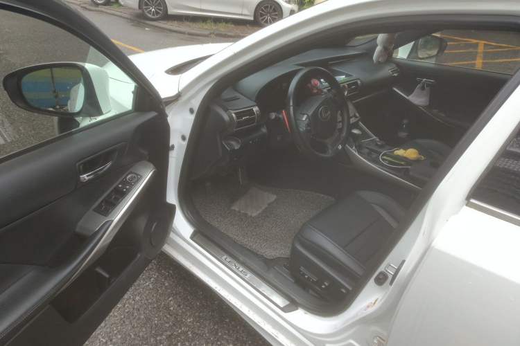 Used Lexus IS 2013 250 F SPORT Driver Seat