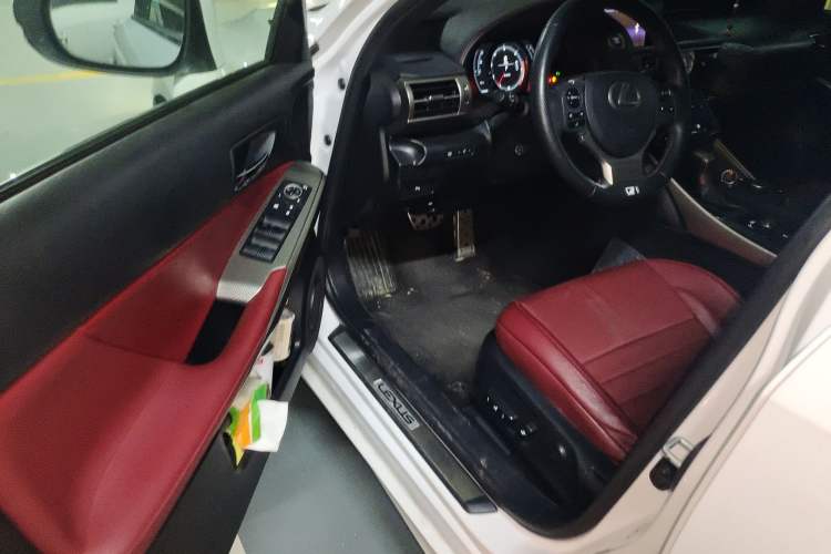 Used Lexus IS 2013 250 F SPORT Driver Seat