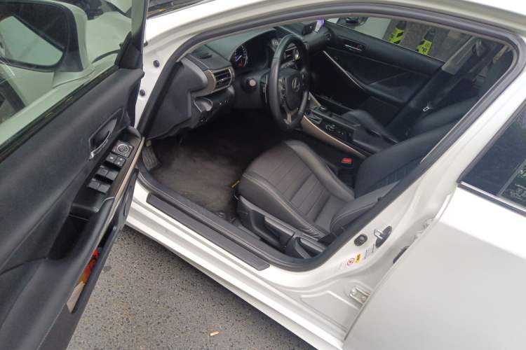 Used Lexus IS 2013 250 Leading Edition Driver Seat