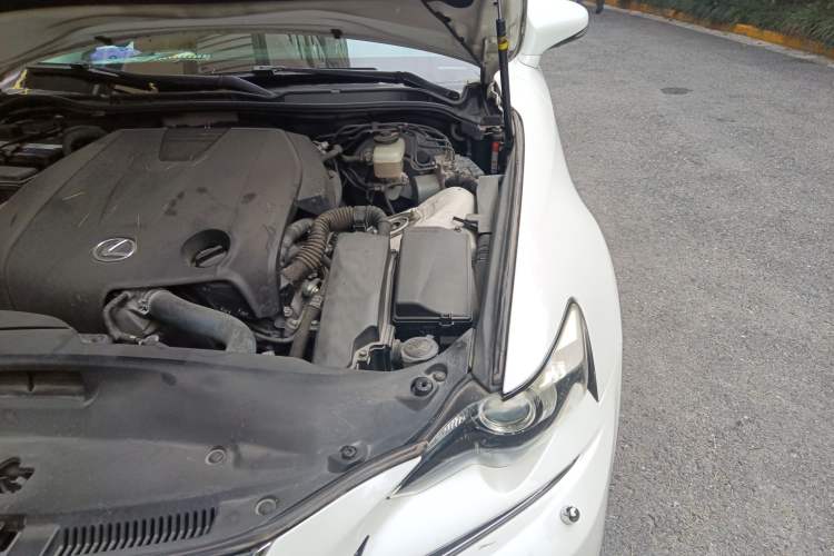 Used Lexus IS 2013 250 Leading Edition Engine Bay Left