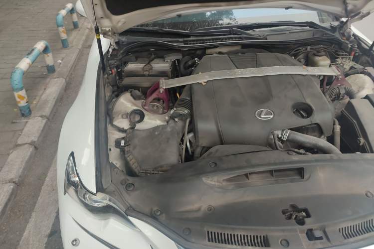 Used Lexus IS 2013 250 F SPORT Engine Bay Right