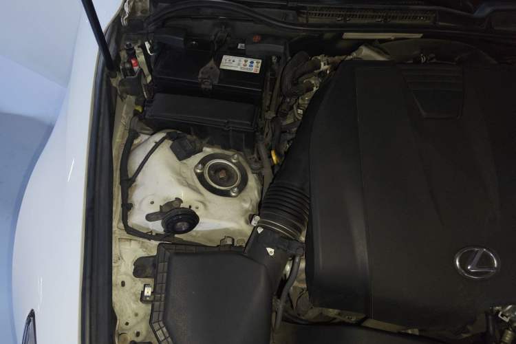 Used Lexus IS 2013 250 F SPORT Engine Bay Right