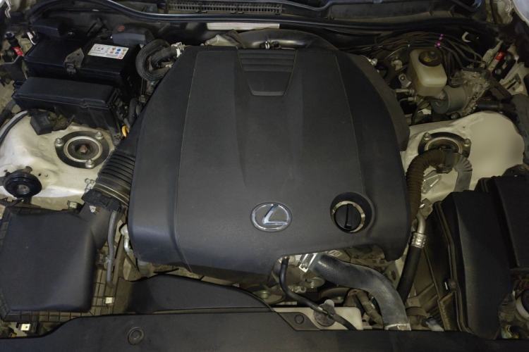 Used Lexus IS 2013 250 F SPORT Engine Bay